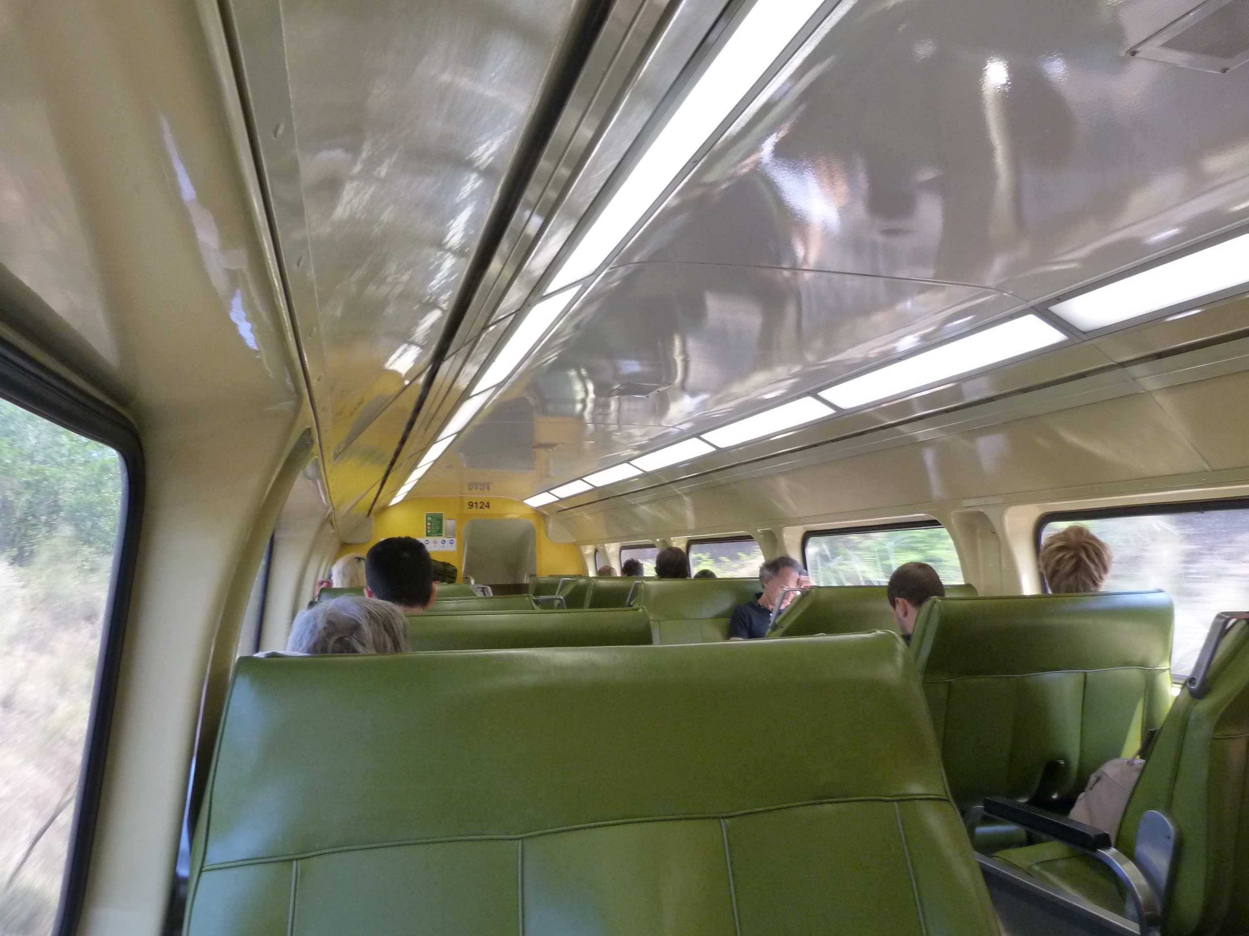 Innenansicht eines Zugwaggons